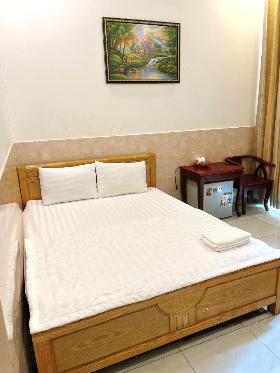 Khach San Thien Phuc Hotel Хошимин Екстериор снимка
